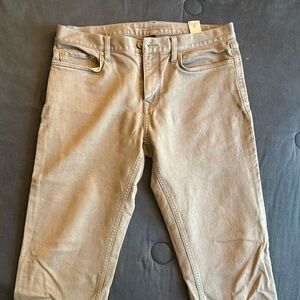 Banana Republic - The Traveler Pant